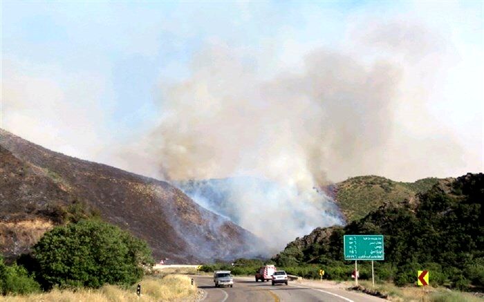 آتش‌سوزی در پارک ملی گلستان همچنان ادامه دارد