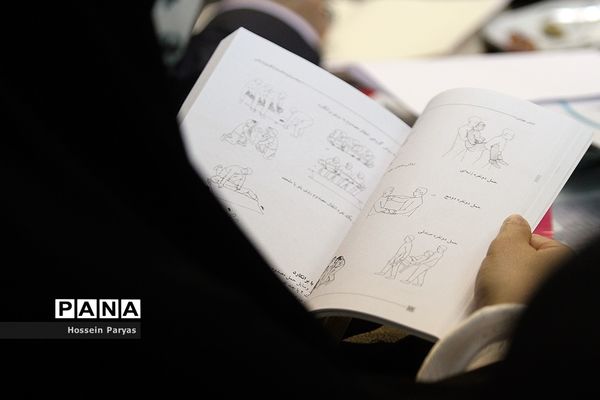 نشست هم‌اندیشی مسئولان سازمان دانش‌آموزی و جمعی از نمایندگان مجلس