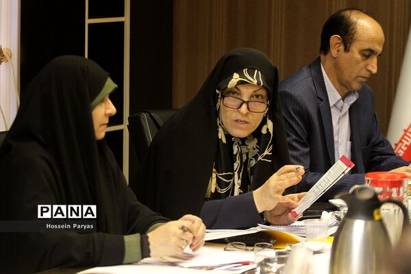 نشست هم‌اندیشی مسئولان سازمان دانش‌آموزی و جمعی از نمایندگان مجلس