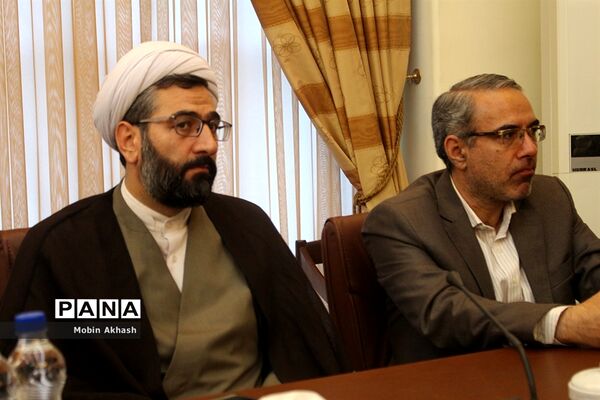 جلسه شورای هماهنگی مبارزه با مواد مخدر آذربایجان شرقی