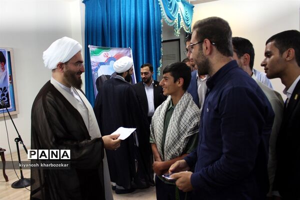 نشست مسئولین و اعضای انجمن های اسلامی دانش آموزان آذربایجان غربی با نماینده مقام معظم رهبری