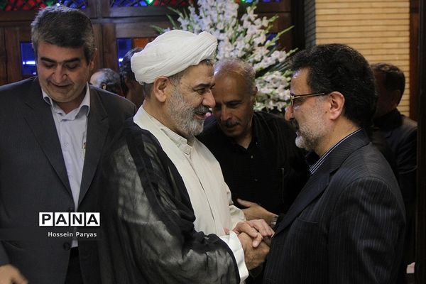 مراسم ترحیم پدر مصطفی تاج‌زاده