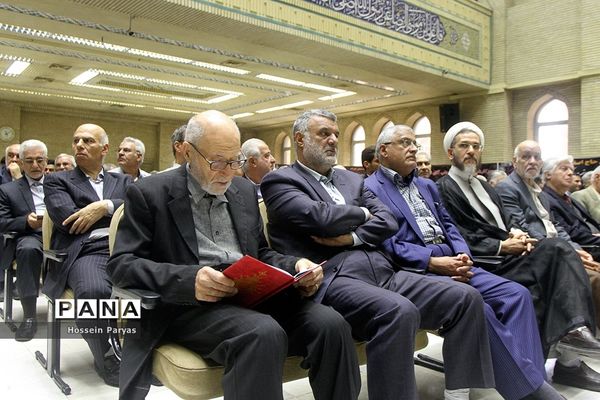 مراسم ترحیم پدر مصطفی تاج‌زاده