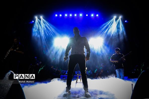 کنسرت بابک جهانبخش