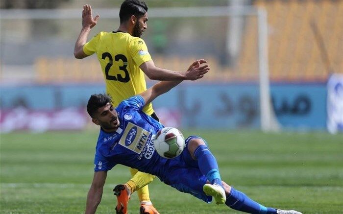 هافبک سابق پرسپولیس نفت تهران را محکوم کرد