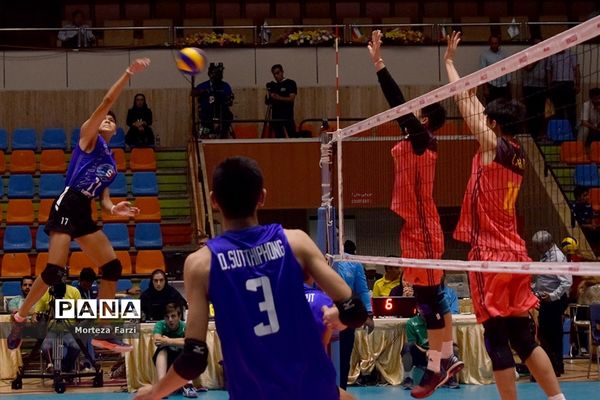 رقابت های قهرمانی والیبال نوجوانان آسیا در تبریز؛چین- تایلند