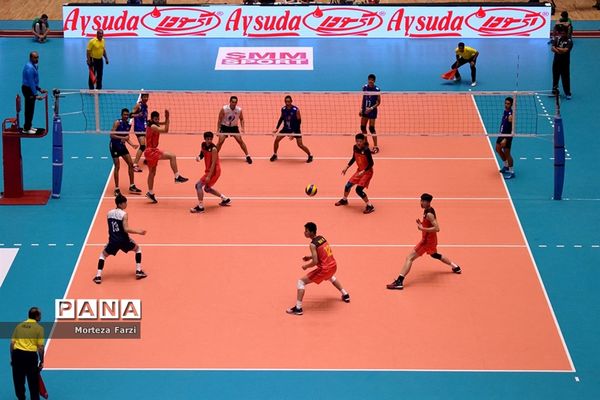 رقابت های قهرمانی والیبال نوجوانان آسیا در تبریز؛چین- تایلند