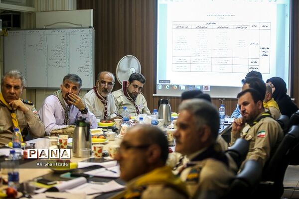 نشست کمیته فنی بررسی نظام جامع آموزشی سازمان دانش آموزی