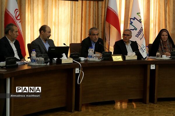 جلسه شورای برنامه ریزی استان آذربایجان شرقی
