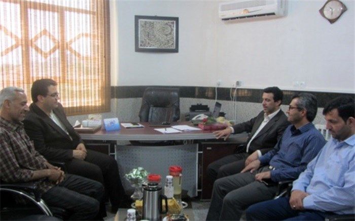 مدیر آموزش و پرورش نطنز در دیدار با شهردار : تقویت آموزش و پرورش ، تقویت پایه های علمی شهرستان می باشد