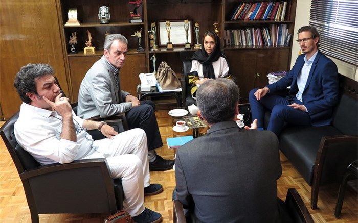 دیدار رییس بخش فرهنگی سفارت آلمان با مدیر کل هنرهای نمایشی و دبیر فجر