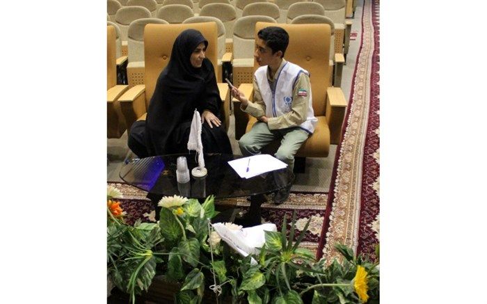 شرکت بیش از ۳۰۰ دانش آموز پایه هشتم در مرحله استانی طرح دادرس