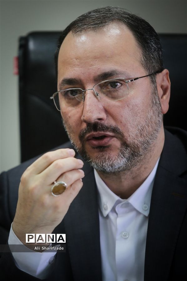 نشست خبری معاون وزیر کشور درباره آسیب های اجتماعی