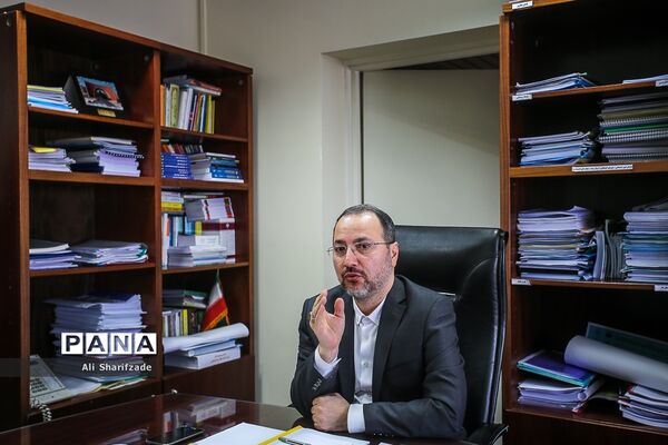 نشست خبری معاون وزیر کشور درباره آسیب های اجتماعی