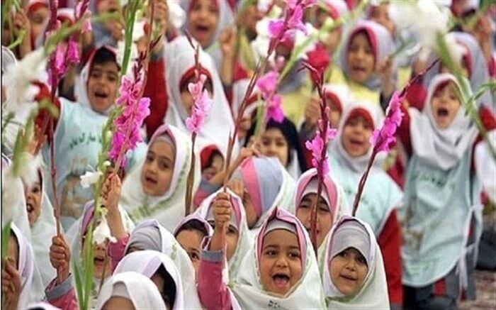 تجهیز گروه های آموزشی ابتدایی استان همدان به کیت های آموزشی ویژه دانش آموزان دیرآموز