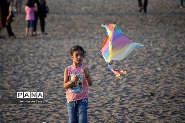 جشنواره بادبادک‌ها در فریدونکنار