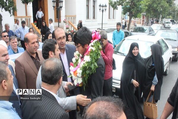 استقبال و تجلیل از «محمد شریفی کیاسری» دانش‌آموز برنده مدال طلای المپیاد جهانی ریاضی