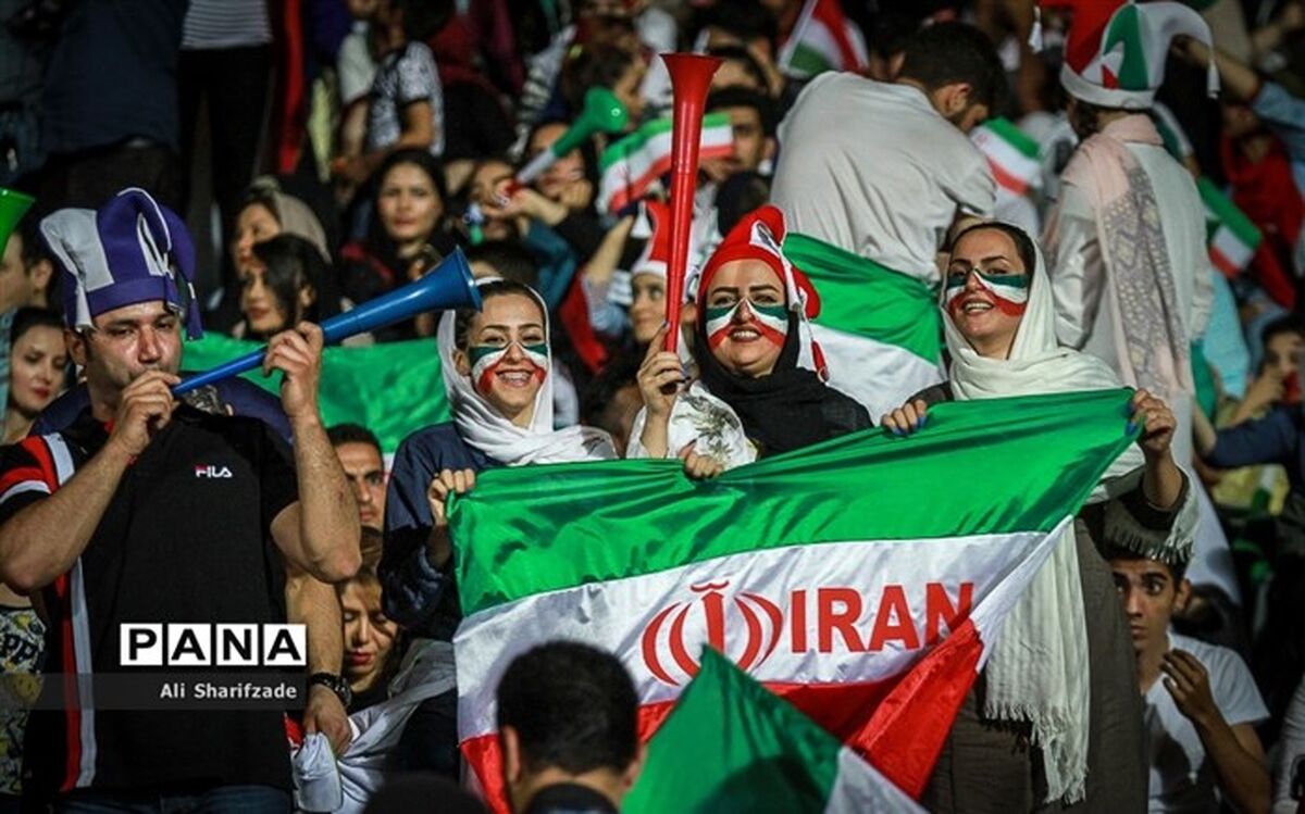 پاسخ رئیس جمهور به وزیر ورزش درباره حضور زنان در استادیوم آزادی