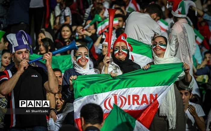 پاسخ رئیس جمهور به وزیر ورزش درباره حضور زنان در استادیوم آزادی