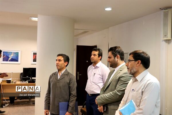 بازدید دانش‌آموزان پسر دوره‌های تابستانه سازمان دانش آموزی از موسسه فرهنگی شهر آرا مشهد