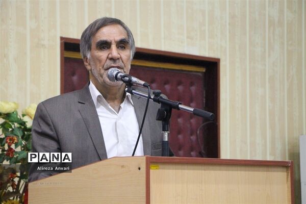 تجلیل از دانش‌آموزان مدال‌آور در المپیاد جهانی ریاضی