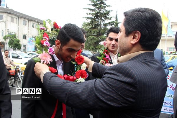 تجلیل از دانش‌آموزان مدال‌آور در المپیاد جهانی ریاضی