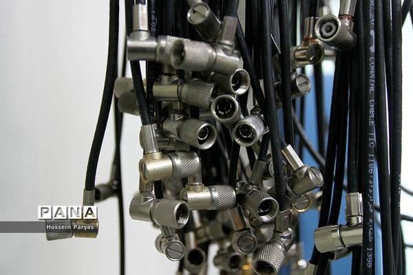 بازدید خبرنگاران از طبقه نهم ساختمان شرکت ارتباطات زیر ساخت در میدان امام خمینی