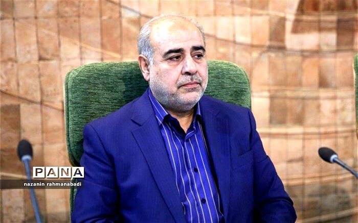 معاون استانداری کرمانشاه: به کارگیری بانوان توانمند در پست‌های مدیریتی به توسعه استان کمک می کند