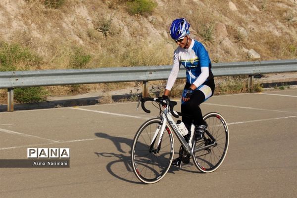 مسابقه دوچرخه‌سواری بانوان در تبریز