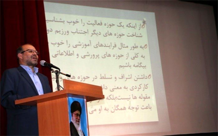 چرخش های بنیادین در مدیریت مدارس زمینه ساز تحول مدیریتی است