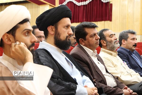 آیین تکریم و معارفه مسئول اتحادیه انجمن‌های اسلامی دانش‌آموزان استان یزد