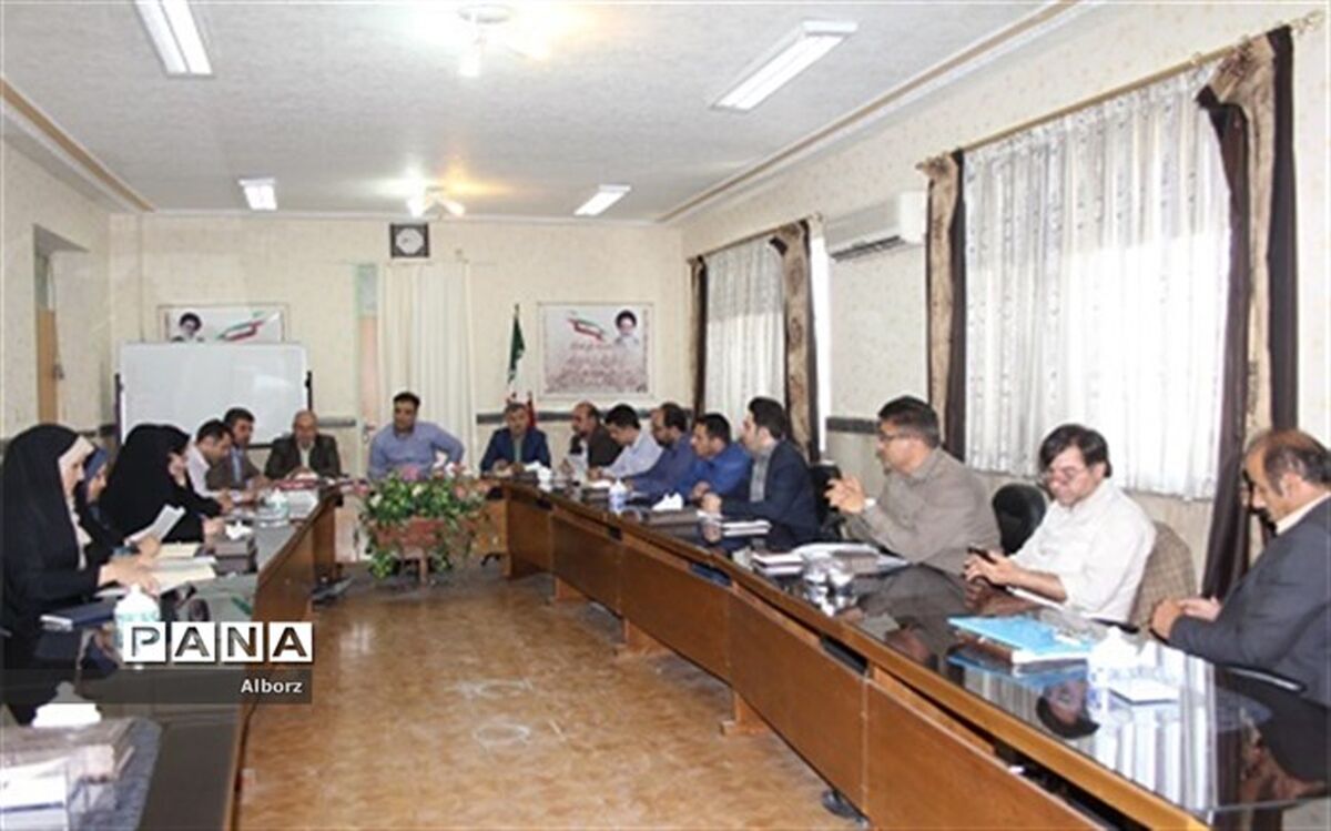 ساماندهی نیروی انسانی از مهمترین اولویت های آموزش و پرورش شهرستان ساوجبلاغ