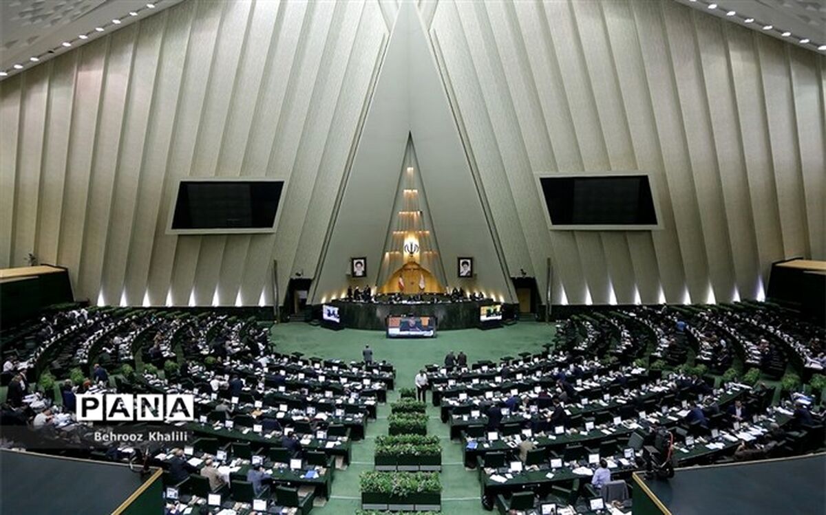 یک بام و دو هوای نمایندگان؛ دولت دوباره برای تفکیک وزراتخانه‌ها لایحه بیاورد