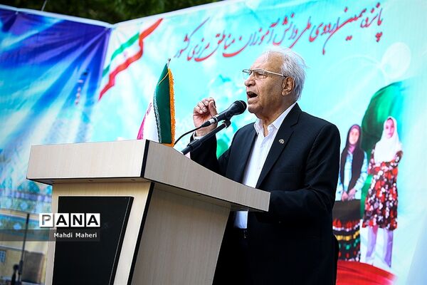 پانزدهمین  اردوی ملی دانش‌آموزان دختر مناطق مرزی کشور