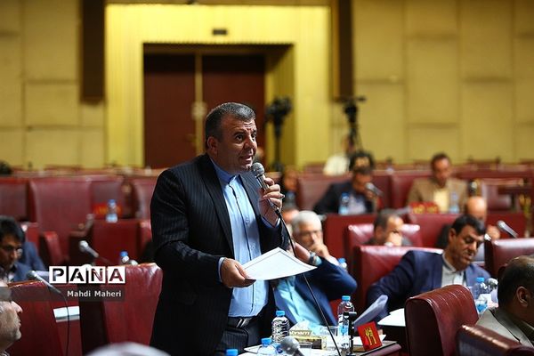 اجلاس عمومی شورای عالی استانها