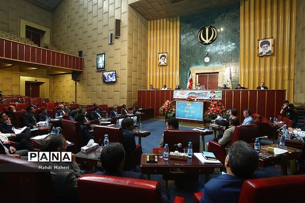 اجلاس عمومی شورای عالی استانها