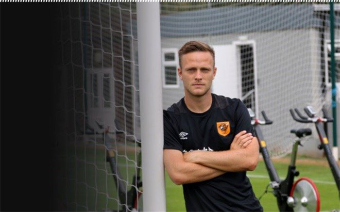 هافبک چلسی به هال سیتی پیوست