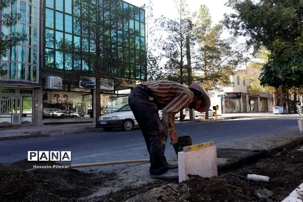 اجرای جدول گذاری خیابان های شهرستان بیرجند