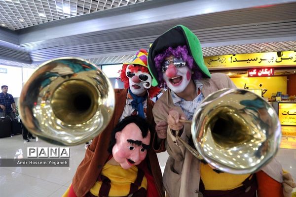 استقبال از مسافران جشنواره تابستانی کیش