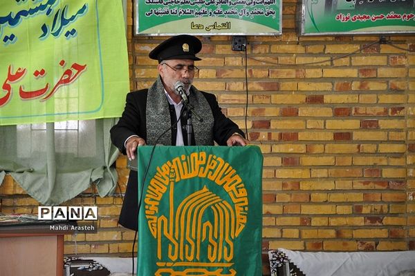 حضور کاروان زیر سایه خورشید در مزار بی بی صاحبه روستای نوزاد شهرستان درمیان