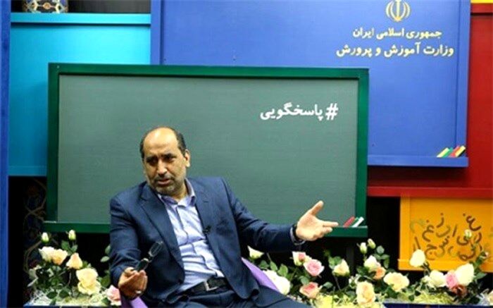 کاهش تعداد معلمان اعزامی به مدارس خارج از کشور در سال آینده