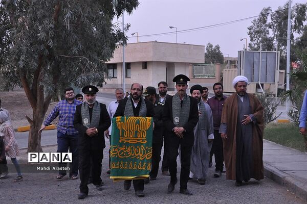 ورود کاروان خدام حرم مطهر رضوی به بیمارستان شهیدآتشدست نهبندان