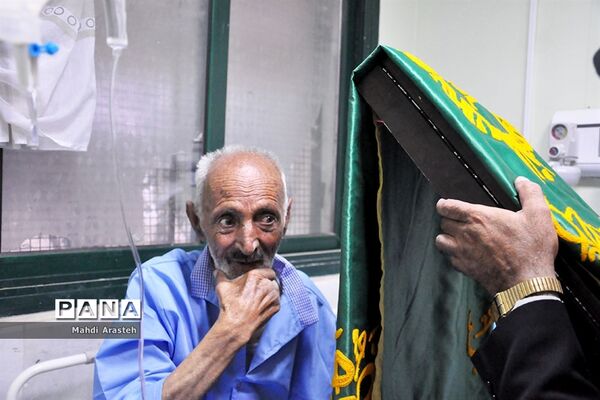 ورود کاروان خدام حرم مطهر رضوی به بیمارستان شهیدآتشدست نهبندان