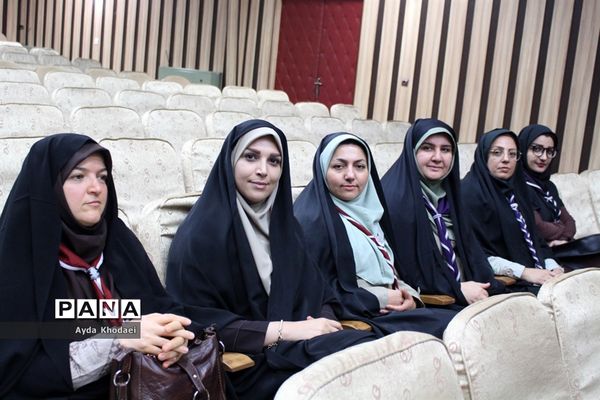 گردهمایی  مربیان و دانش‌آموزان تشکل پیشتازان البرز اعزامی به اردوی استانی