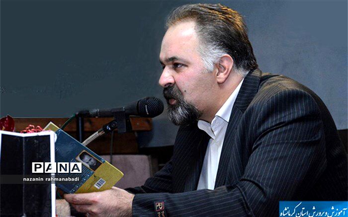 بابک دولتی غزلسرای نام آشنای کشور