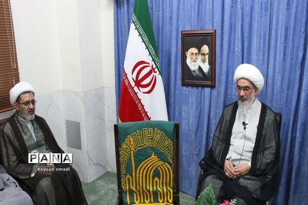 مراسم استقبال از خدام امام رضا در فرودگاه  بوشهر و دفتر نماینده ولی فقیه و امام جمعه بوشهر
