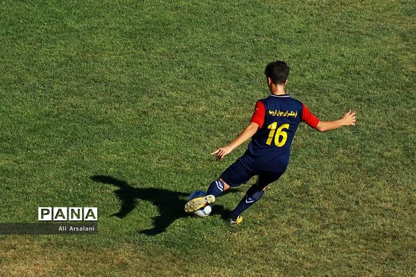 دیدار تیم خانه جوان ارومیه و شهرداری پیرانشهر