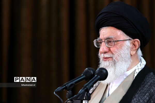 دیدار وزیر امور خارجه، سفیران و مسئولان نمایندگی‌های ایران در خارج از کشور با مقام معظم رهبری