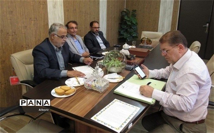 انعقاد توافق نامه شتاب بخشی به فعالیت های سواد آموزی در ناحیه 4 کرج