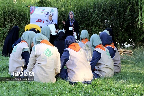 نخستین روز از اردوی استانی دختران پیشتاز فارس